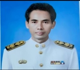 นายพิชาญ  ตราผักแว่น